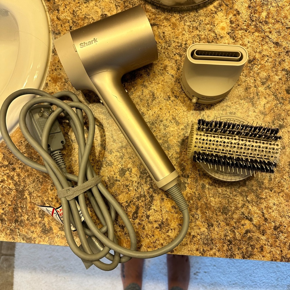Shark Hairdryer